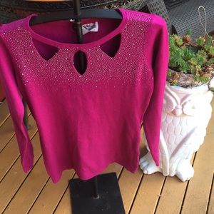 NWT Oliver Size S Fushia Sweater
